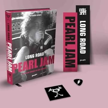 Imagem representativa de Long Road: Pearl Jam e a trilha sonora de uma geração (Edição em capa dura com brindes)